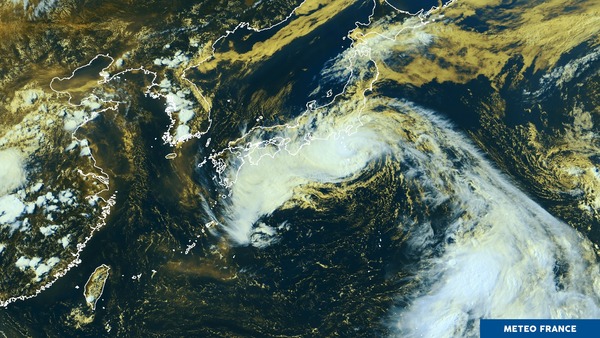 Un puissant typhon menace le Japon