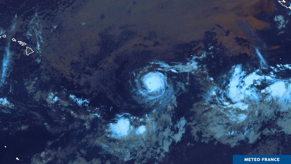 Ouragan Hector dans le Pacifique Est.
