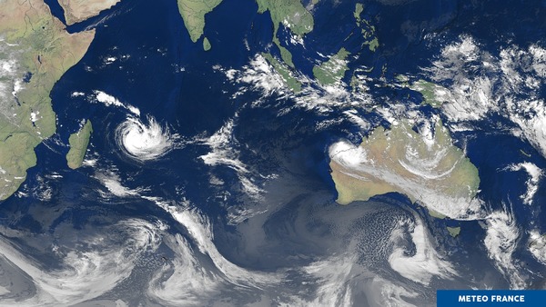 Cyclones Joaninha et Veronica, océan Indien