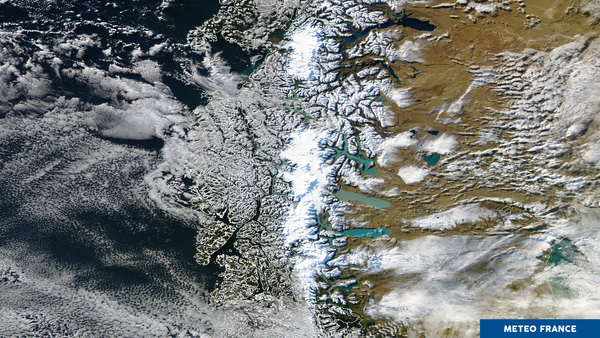 Le blanc éclatant des champs de glace de Patagonie
