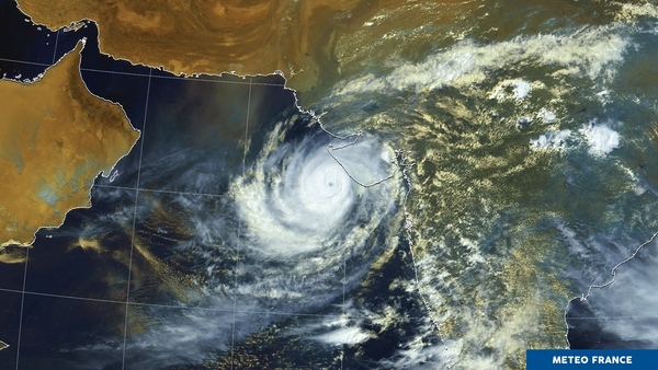 L’œil du cyclone tropical Vayu
