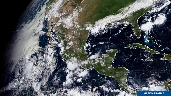 Tempête et dépression tropicales autour de l'Amérique du Nord

