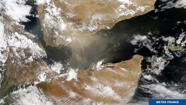 Tempête de sable sur le golfe d'Aden

