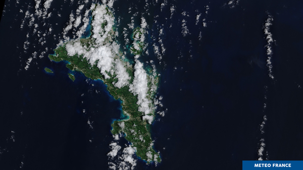 Cumulus bourgeonnants aux Seychelles
