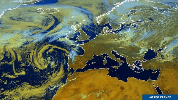 Anticyclonique et chaud sur l'ouest de l'Europe
