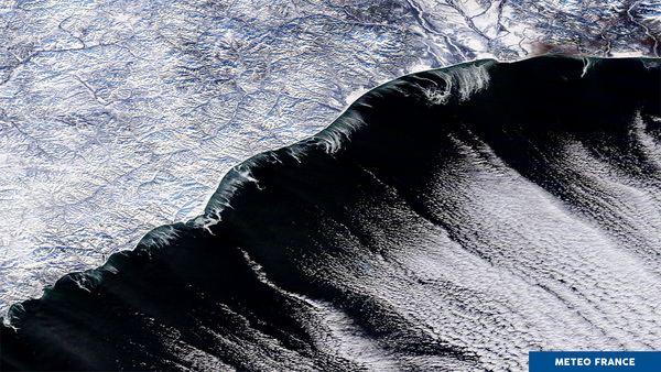 Formation de glace en mer d'Okhotsk
